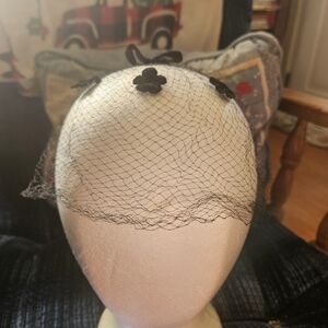 Elegant Black Veil with Floral Accents